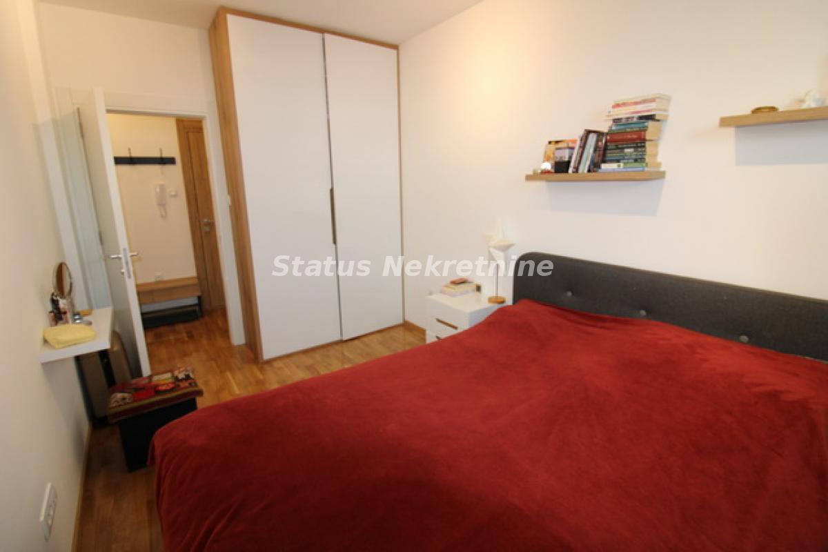 Stan Prodaja Novi Sad  62 m2