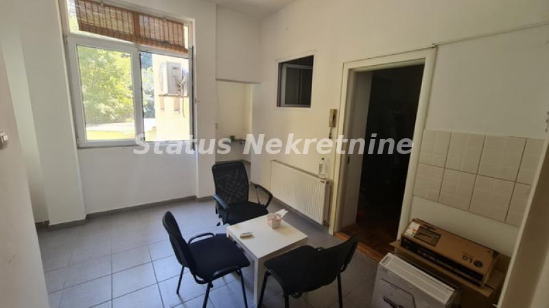 Lokal Izdavanje Novi Sad  120 m2