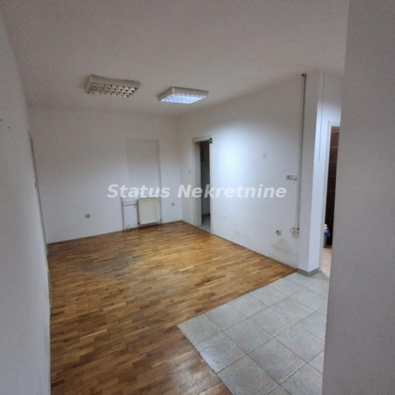 Stan Izdavanje Novi Sad  170 m2