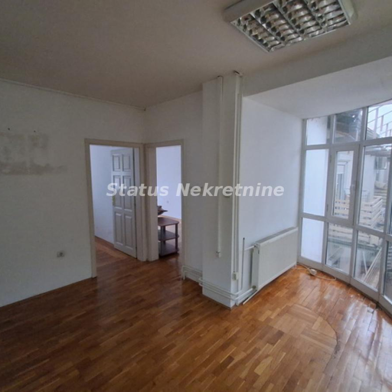 Stan Izdavanje Novi Sad  170 m2