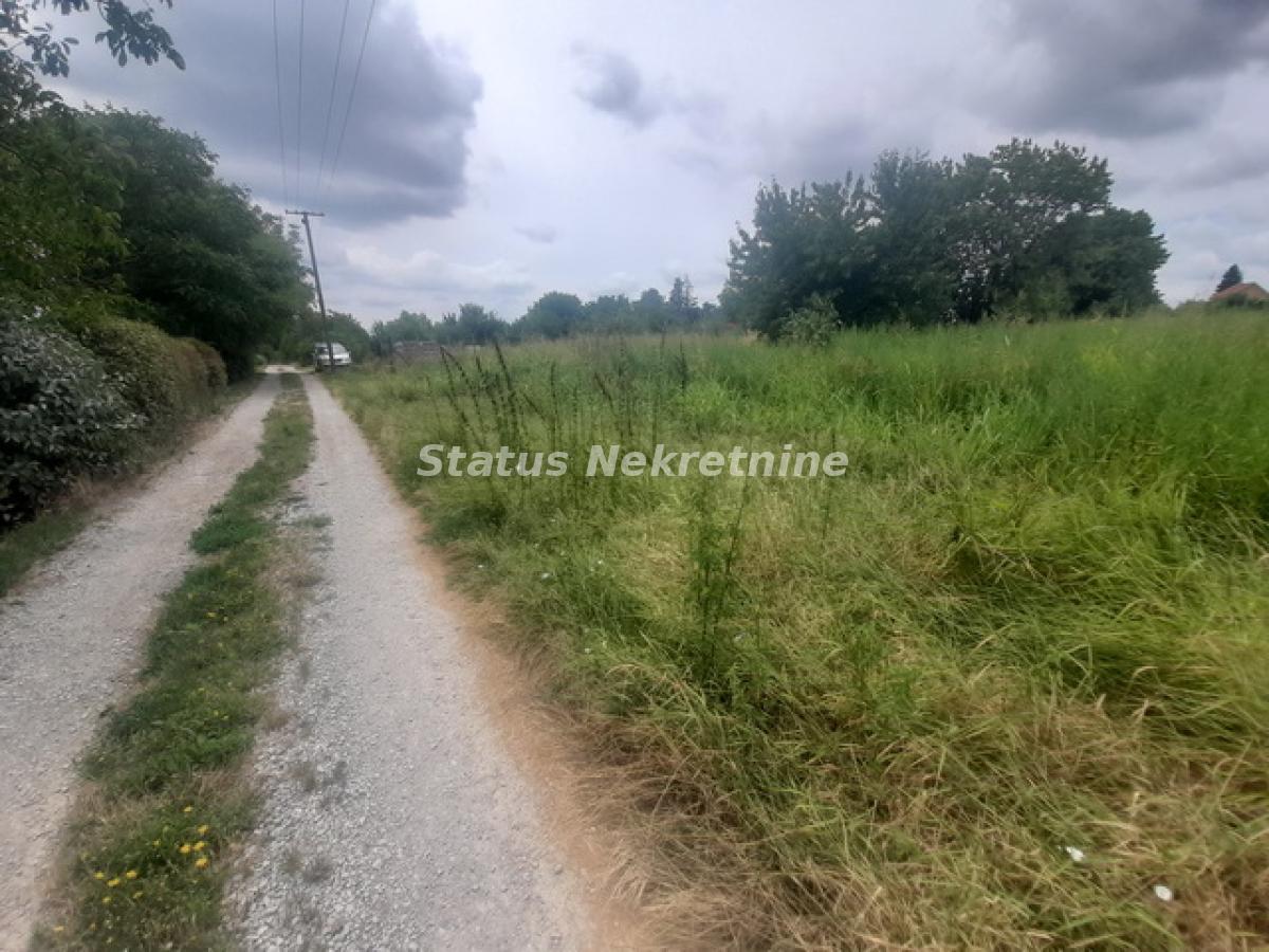 Plac Prodaja Inđija  0 m2