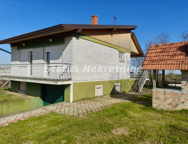 Kuća Prodaja Sremski Karlovci  134 m2