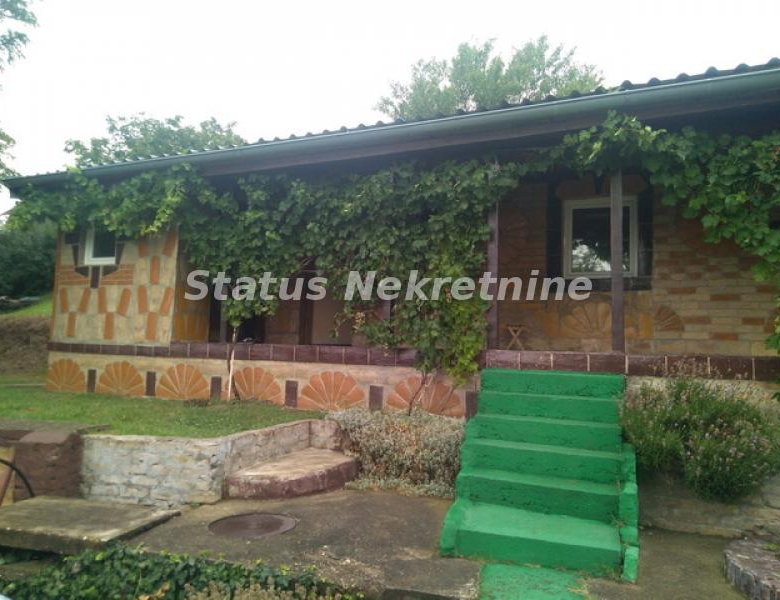 Kuća Prodaja Sremski Karlovci  100 m2
