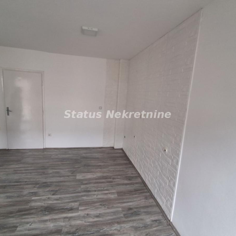 Stan Izdavanje Novi Sad  54 m2