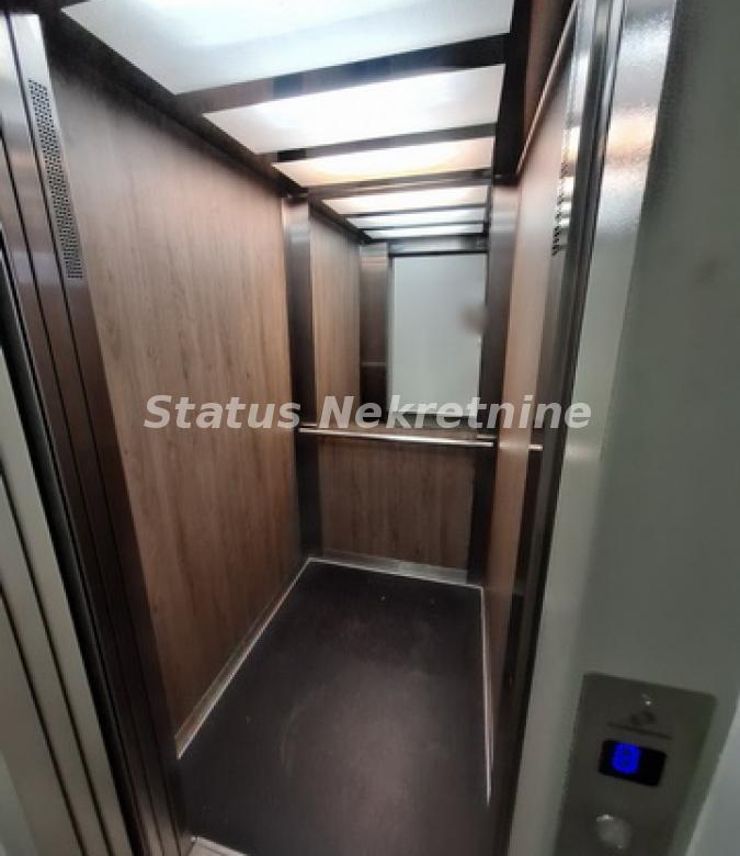 Stan Prodaja Inđija  45 m2
