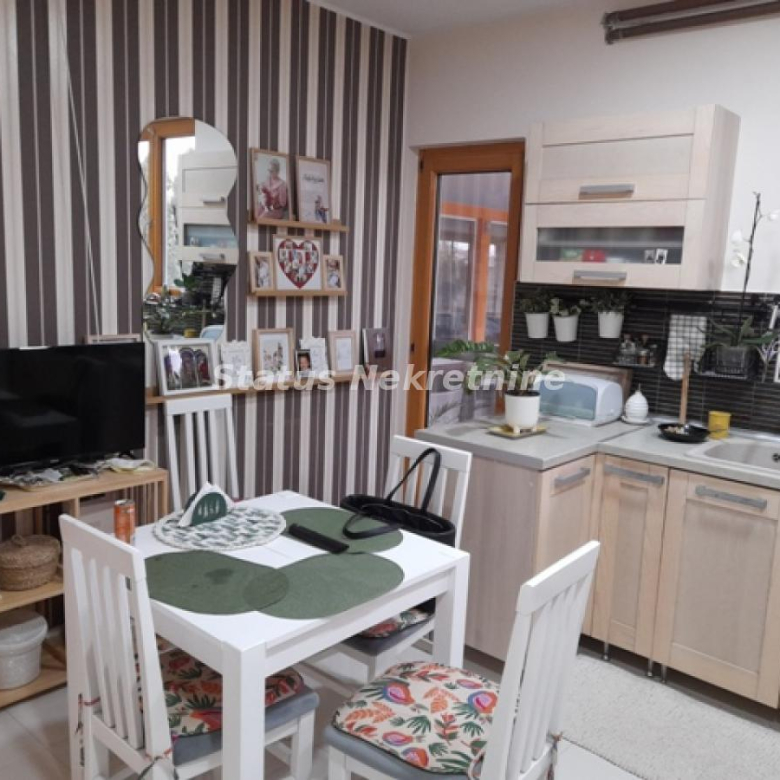 Kuća Prodaja Temerin  440 m2