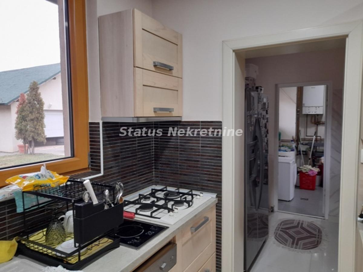 Kuća Prodaja Temerin  440 m2