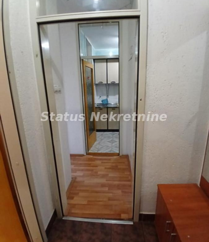 Stan Izdavanje Novi Sad  60 m2
