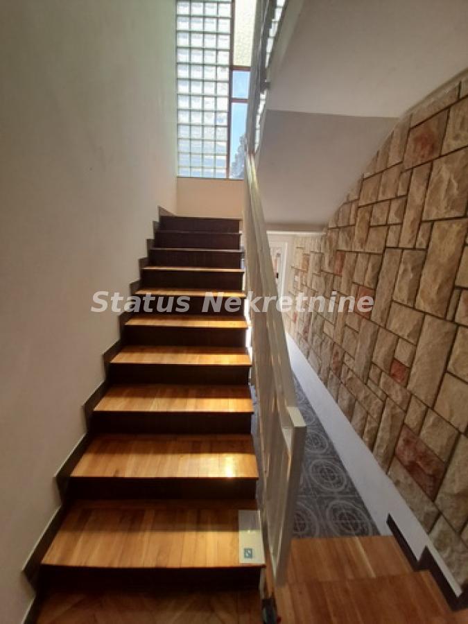 Kuća Prodaja Novi Sad  164 m2