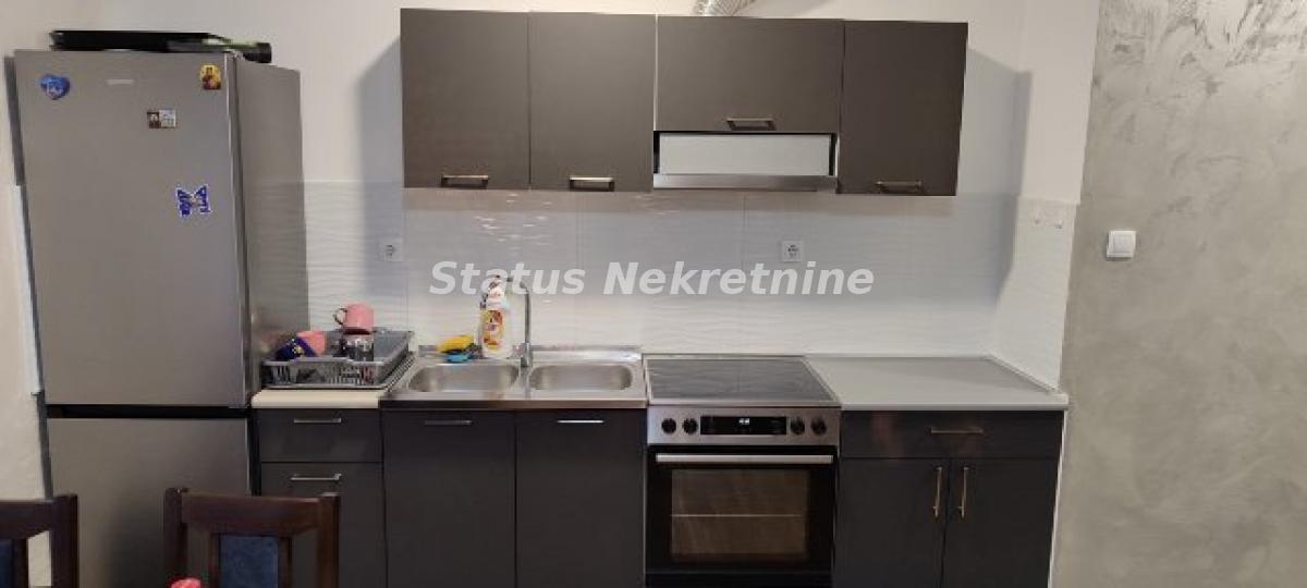 Stan Izdavanje Novi Sad  48 m2