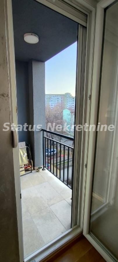 Stan Izdavanje Novi Sad  48 m2
