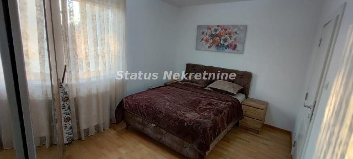 Stan Izdavanje Novi Sad  48 m2