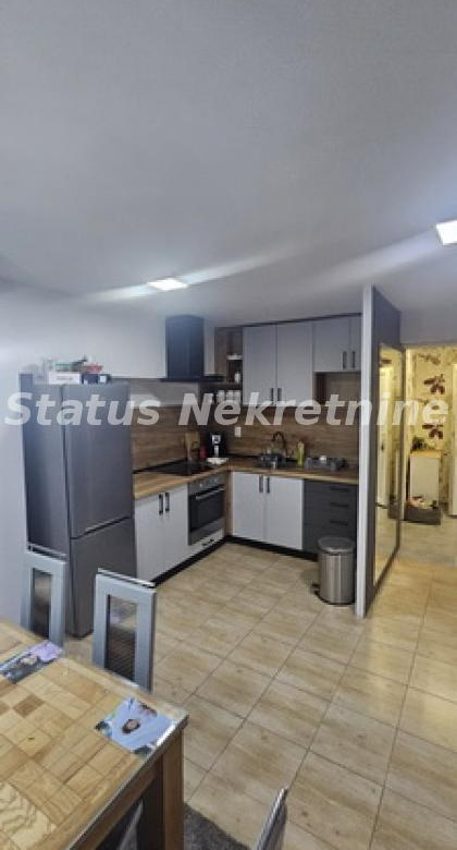 Stan Prodaja Novi Sad  74 m2