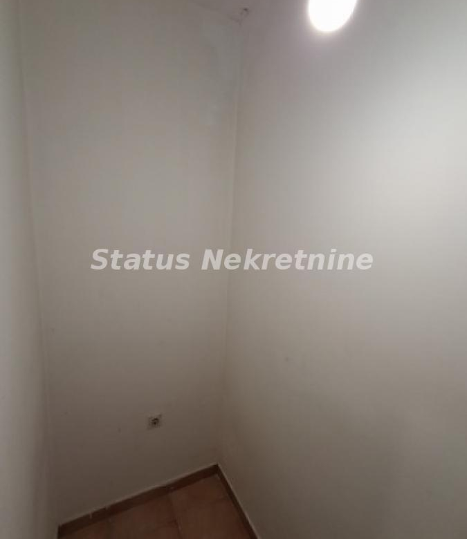 Lokal Prodaja Novi Sad  25 m2
