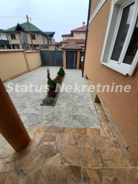 Kuća Prodaja Novi Sad  582 m2