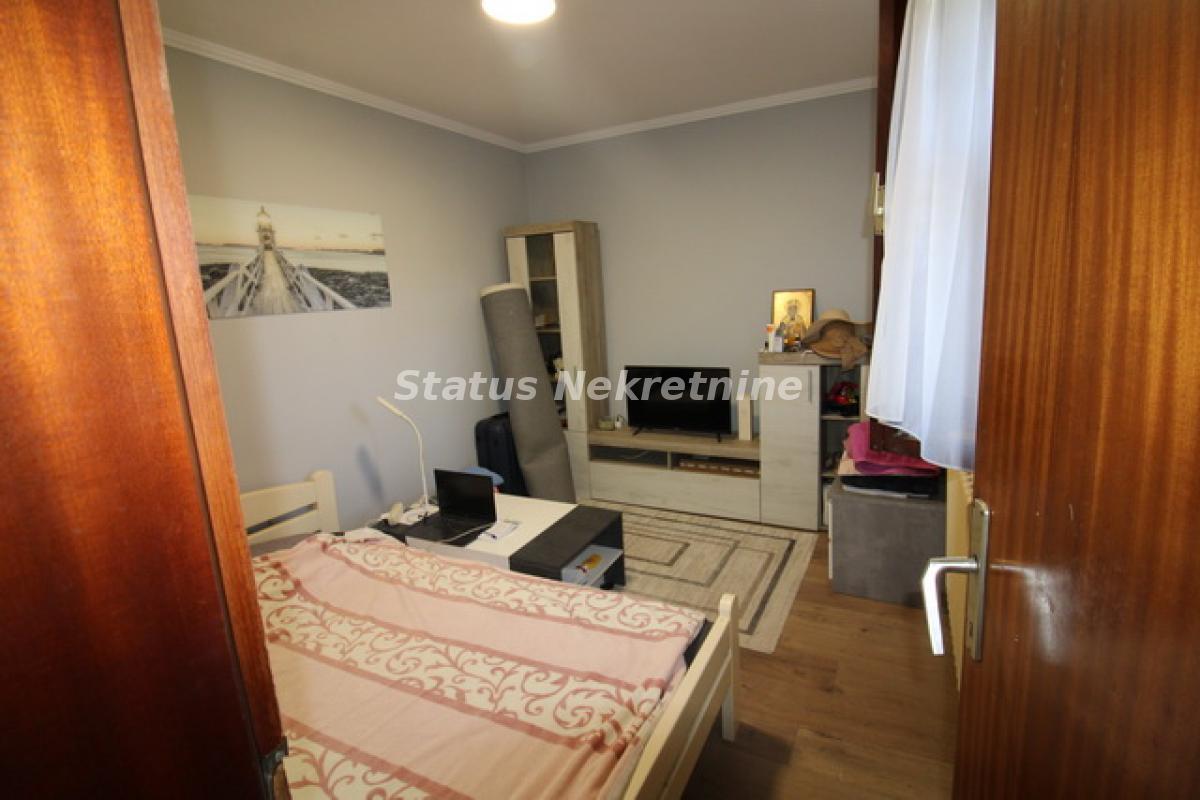 Kuća Prodaja Novi Sad  198 m2