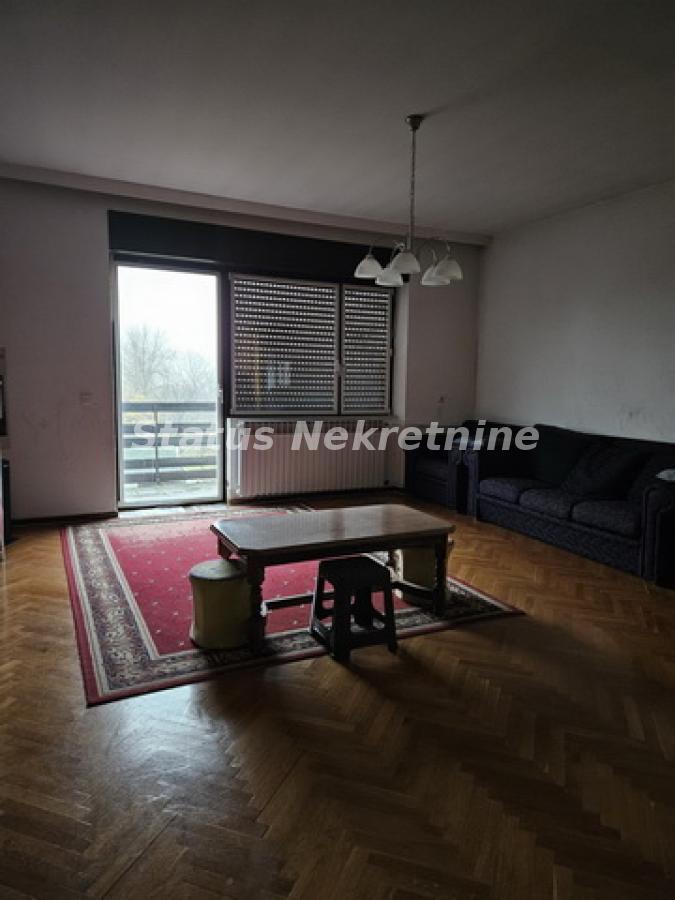 Kuća Prodaja Novi Sad  260 m2