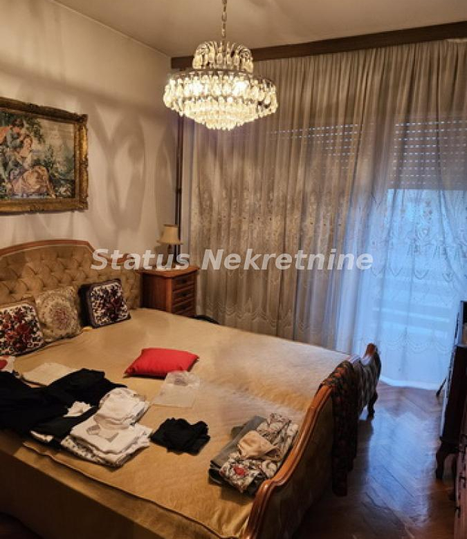 Kuća Prodaja Novi Sad  260 m2