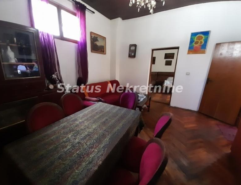 Kuća Prodaja Sremska Mitrovica  230 m2