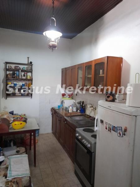 Kuća Prodaja Sremska Mitrovica  230 m2