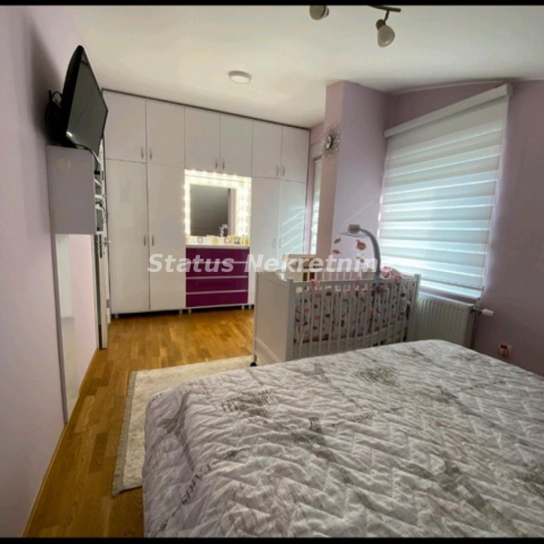 Stan Prodaja Novi Sad  87 m2