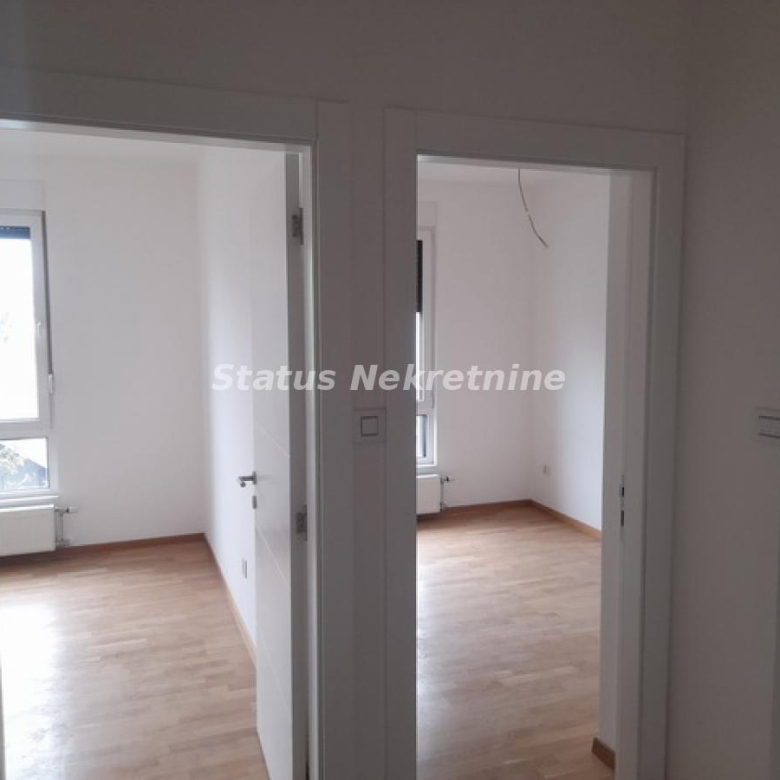 Stan Prodaja Novi Sad  77 m2