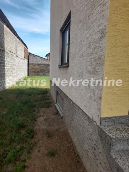 Kuća Prodaja Novi Sad  250 m2