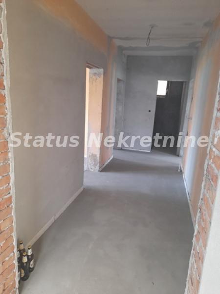 Kuća Prodaja Novi Sad  250 m2