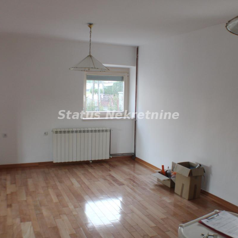 Kuća Izdavanje Novi Sad  160 m2