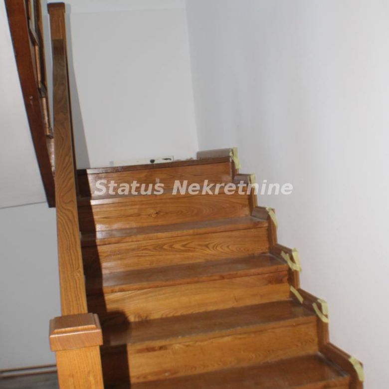 Kuća Izdavanje Novi Sad  160 m2