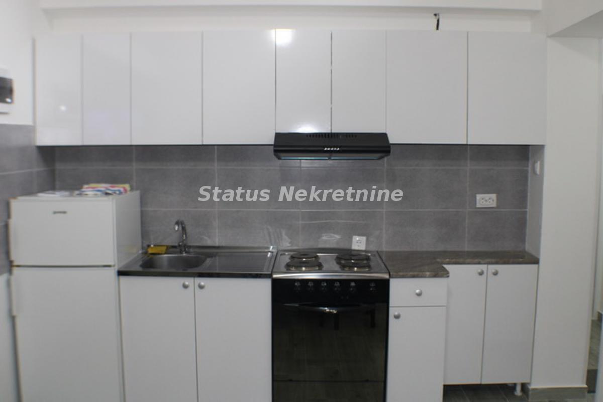 Stan Izdavanje Novi Sad  48 m2
