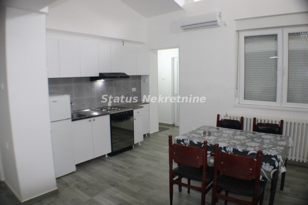 Stan Izdavanje Novi Sad  48 m2