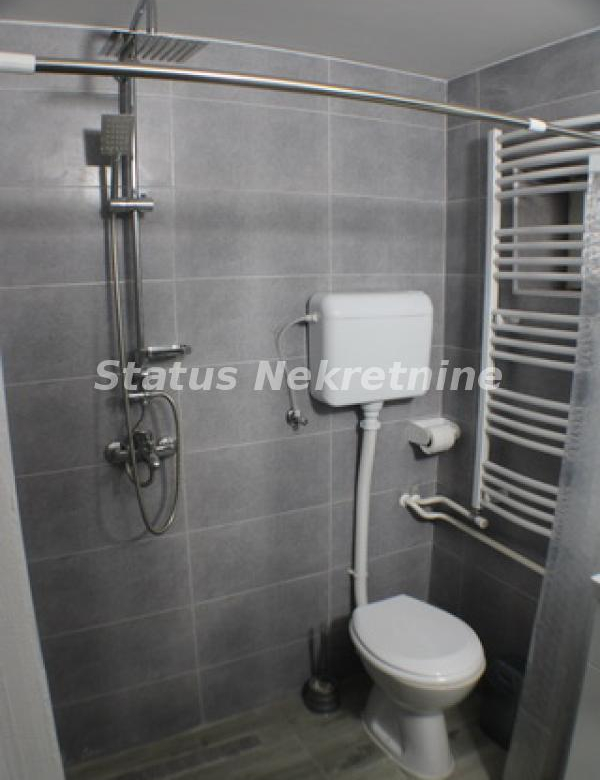 Stan Izdavanje Novi Sad  48 m2