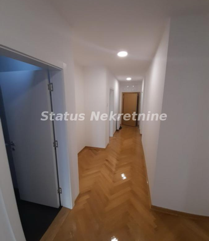 Stan Prodaja Novi Sad  126 m2