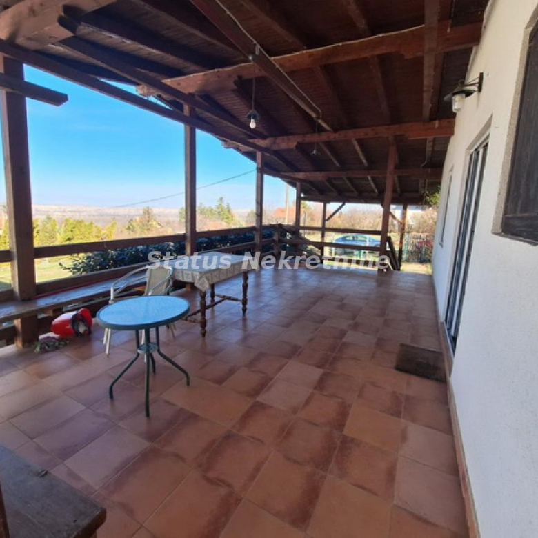 Kuća Prodaja Beočin  135 m2