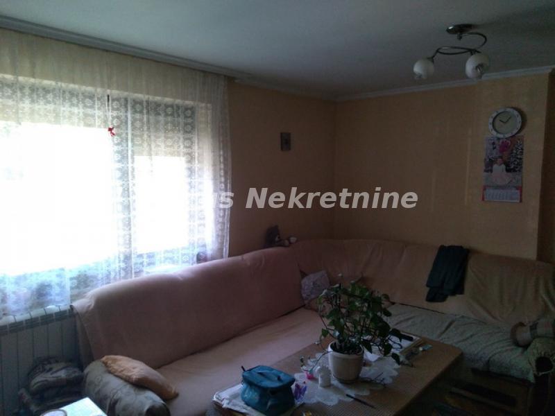 Kuća Prodaja Novi Sad  360 m2