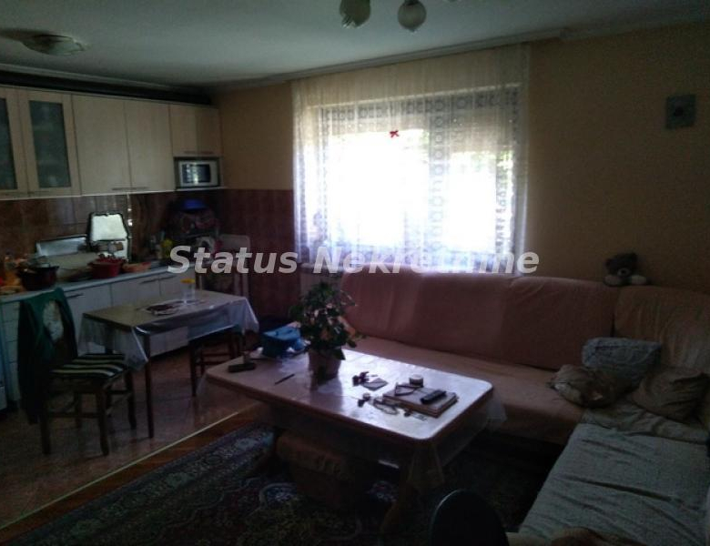 Kuća Prodaja Novi Sad  360 m2