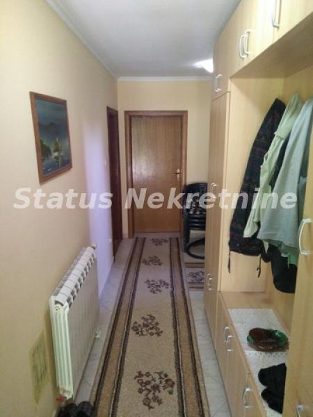 Kuća Prodaja Novi Sad  360 m2