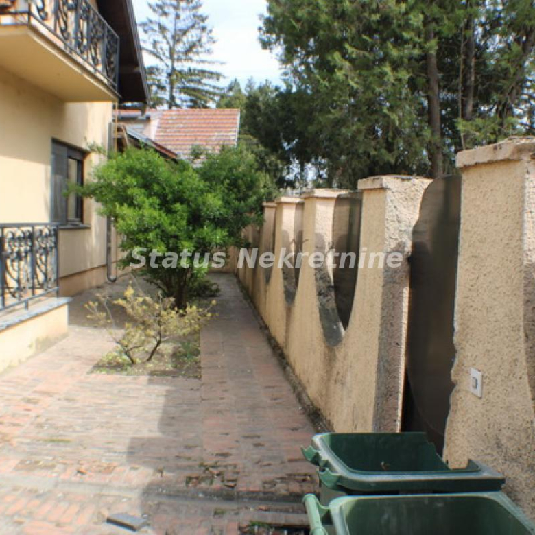 Kuća Prodaja Bečej  120 m2