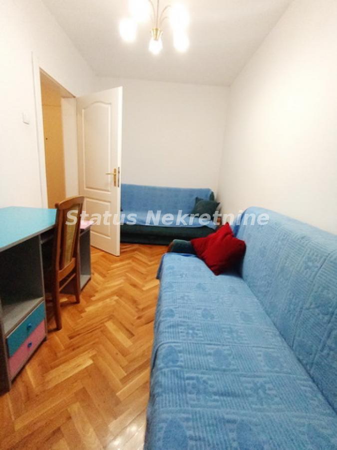 Stan Izdavanje Novi Sad  49 m2
