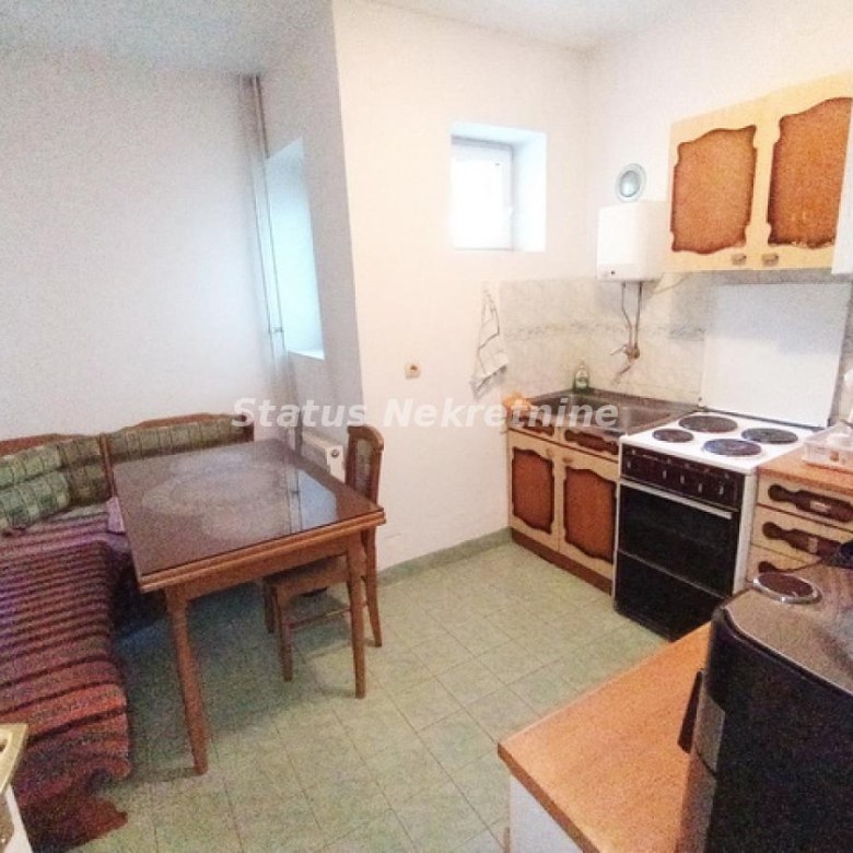 Stan Izdavanje Novi Sad  49 m2