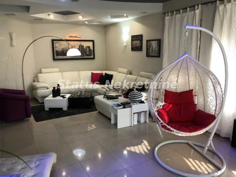 Kuća Prodaja Novi Sad  342 m2