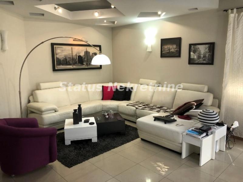 Kuća Prodaja Novi Sad  342 m2