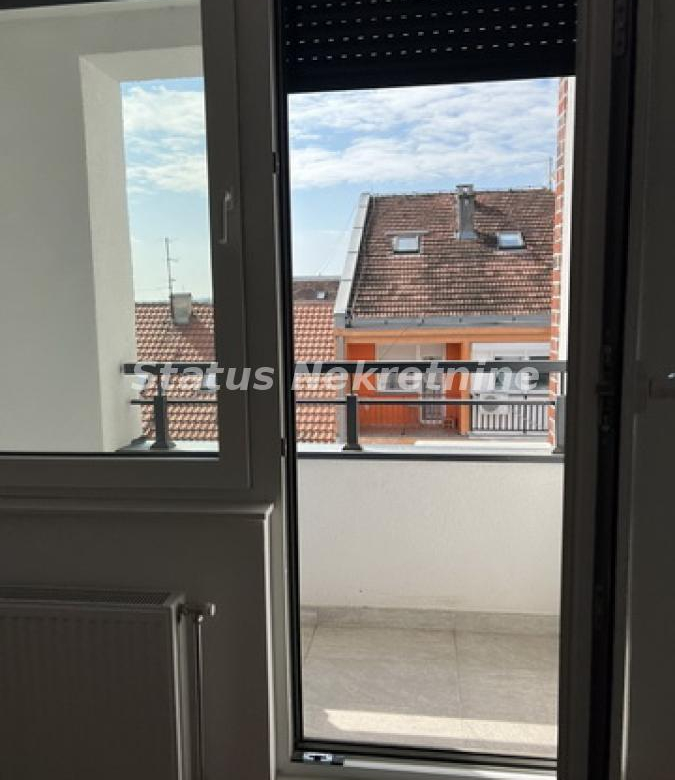 Stan Prodaja Novi Sad  74 m2