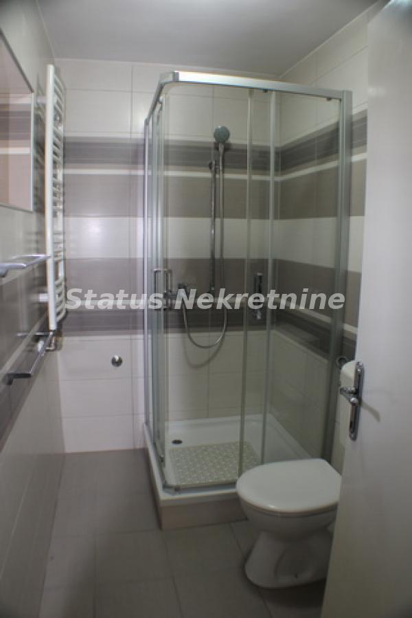 Kuća Prodaja Novi Sad  307 m2