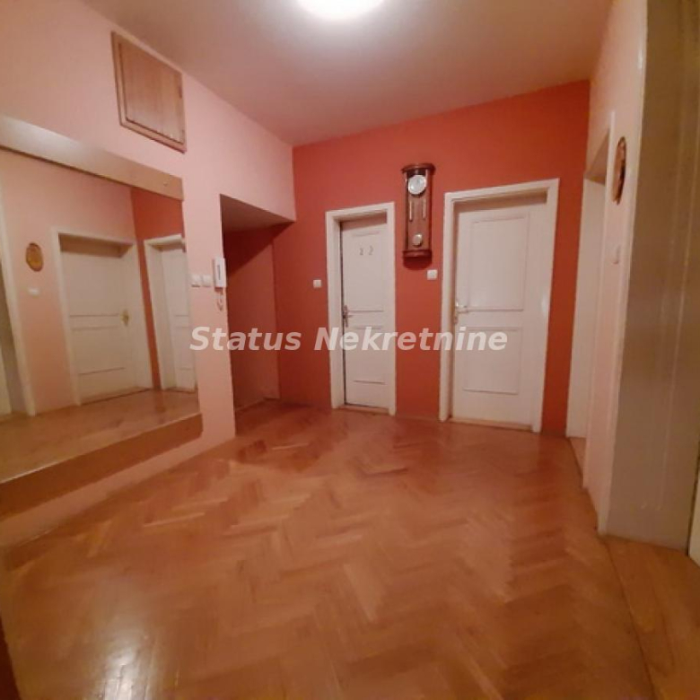 Kuća Prodaja Novi Sad  348 m2