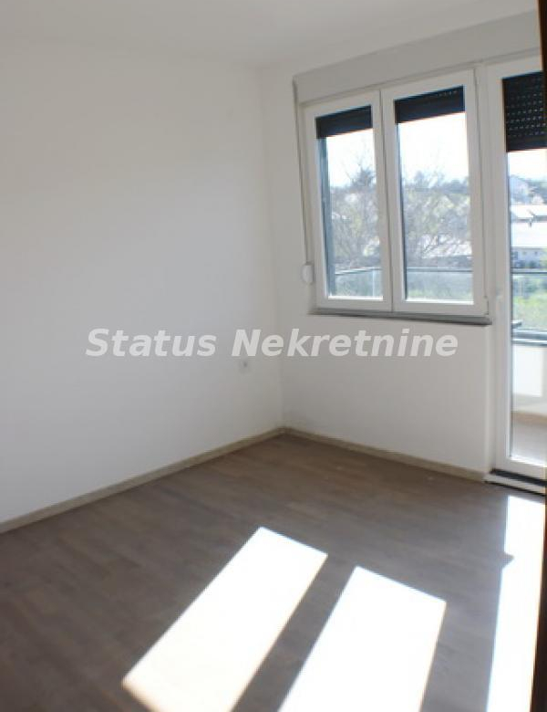 Stan Prodaja Novi Sad  77 m2