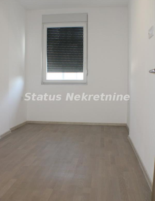 Stan Prodaja Novi Sad  77 m2