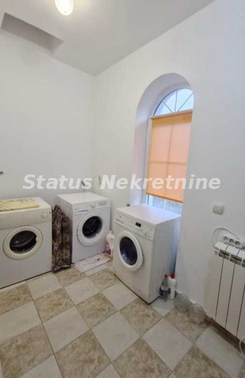 Kuća Prodaja Novi Sad  338 m2
