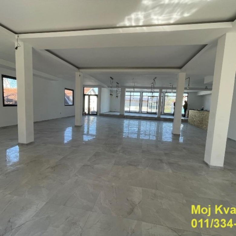 Lokal Izdavanje Beograd Labudovo Brdo 232 m2
